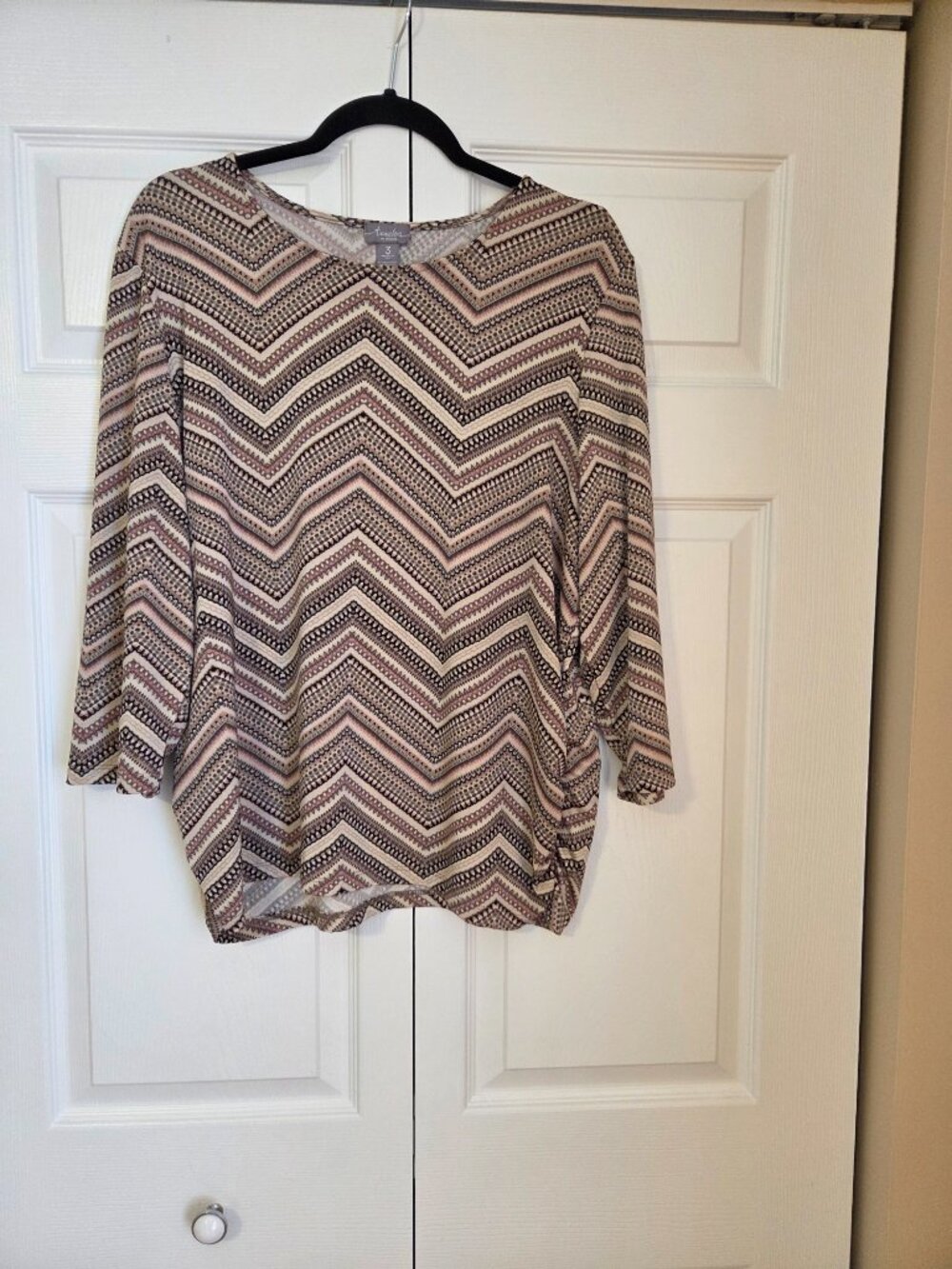 Chico's Travelers  Brown Pink Chevron Stripe Stretch Side Ruched top size 3 / XL